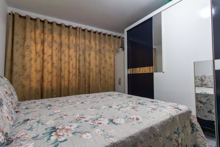 Casa à venda com 185m², 4 quartos e 2 vagasCasa 1 - Quarto 1