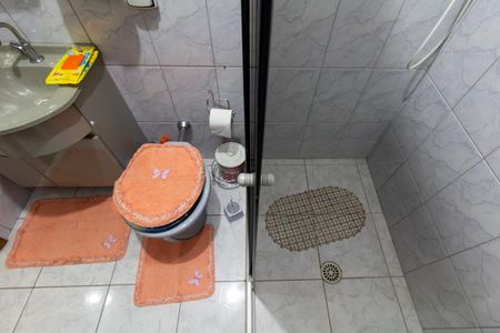 Casa à venda com 185m², 4 quartos e 2 vagasCasa 1 - Banheiro 2