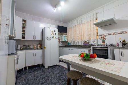 Casa à venda com 185m², 4 quartos e 2 vagasCasa 1 - Cozinha