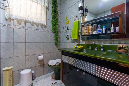 Casa à venda com 185m², 4 quartos e 2 vagasCasa 1 - Banheiro 1