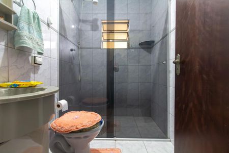 Casa à venda com 185m², 4 quartos e 2 vagasCasa 1 - Banheiro 2