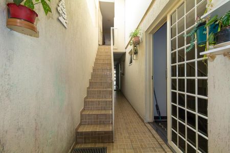 Casa à venda com 185m², 4 quartos e 2 vagasCorredor
