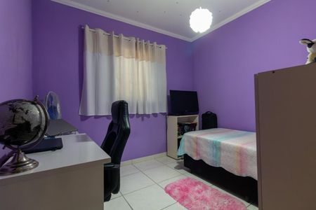 Casa à venda com 185m², 4 quartos e 2 vagasCasa 2 - Quarto 1