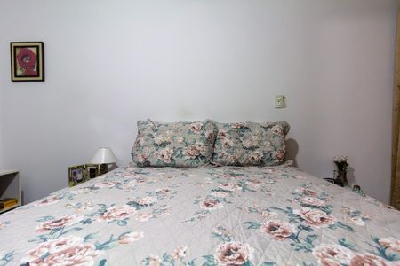 Casa à venda com 185m², 4 quartos e 2 vagasCasa 1 - Quarto 1