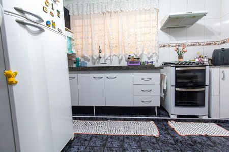 Casa à venda com 185m², 4 quartos e 2 vagasCasa 1 - Cozinha