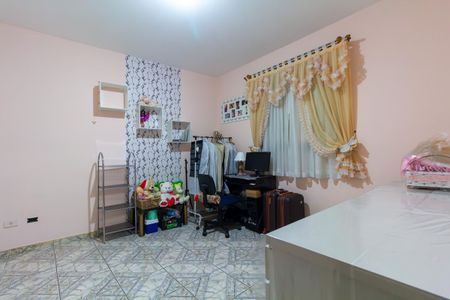 Casa à venda com 185m², 4 quartos e 2 vagasCasa 1 - Quarto 2