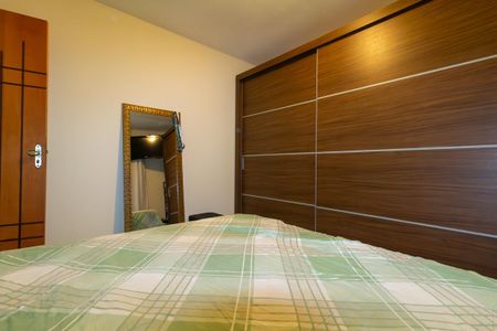 Casa à venda com 185m², 4 quartos e 2 vagasCasa 2 - Quarto 2