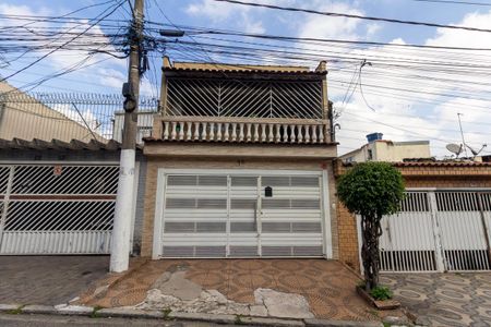 Casa à venda com 185m², 4 quartos e 2 vagasFachada
