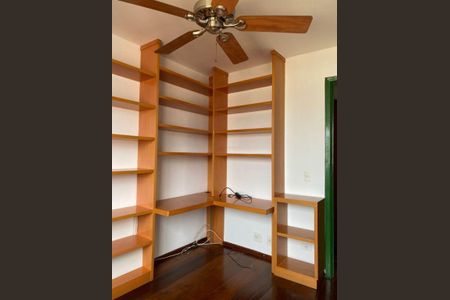 Apartamento para alugar com 200m², 3 quartos e 2 vagas