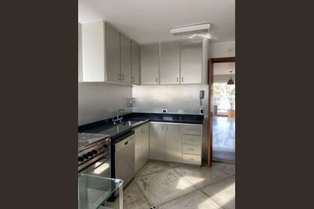 Apartamento para alugar com 200m², 3 quartos e 2 vagas