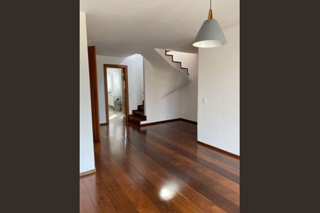 Apartamento para alugar com 200m², 3 quartos e 2 vagas