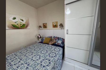 Casa de condomínio à venda com 135m², 3 quartos e 2 vagasQuarto 1