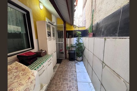 Casa de condomínio à venda com 135m², 3 quartos e 2 vagasÁrea de Serviço