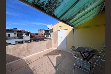 Casa de condomínio à venda com 135m², 3 quartos e 2 vagasÁrea externa