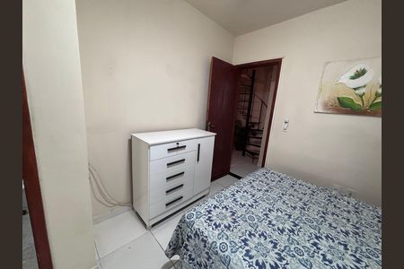 Casa de condomínio à venda com 135m², 3 quartos e 2 vagasQuarto 1
