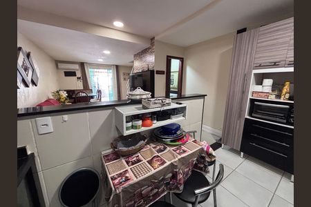 Casa de condomínio à venda com 135m², 3 quartos e 2 vagasCozinha