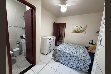 Casa de condomínio à venda com 135m², 3 quartos e 2 vagasQuarto 1