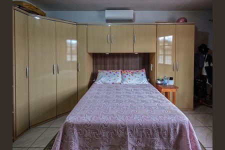 Casa à venda com 136m², 2 quartos e 2 vagas