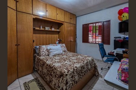 Casa à venda com 136m², 2 quartos e 2 vagas