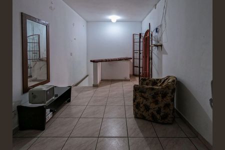 Casa à venda com 136m², 2 quartos e 2 vagas