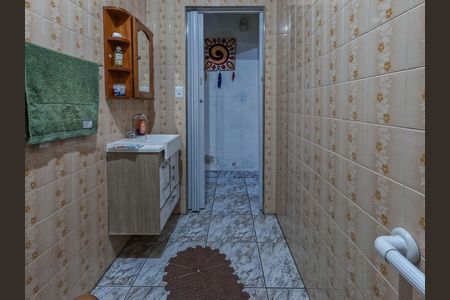 Casa à venda com 136m², 2 quartos e 2 vagas
