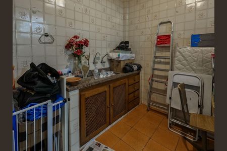 Casa à venda com 136m², 2 quartos e 2 vagas