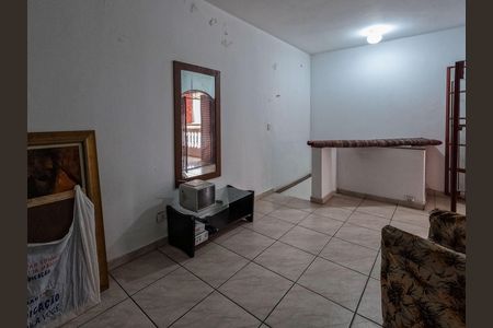 Casa à venda com 136m², 2 quartos e 2 vagas