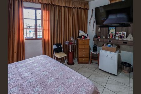 Casa à venda com 136m², 2 quartos e 2 vagas
