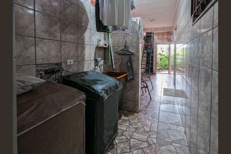 Casa à venda com 136m², 2 quartos e 2 vagas