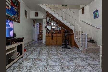 Casa à venda com 136m², 2 quartos e 2 vagas