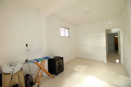 Sala de casa à venda com 3 quartos, 100m² em Penha Circular, Rio de Janeiro