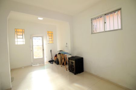 Sala de casa à venda com 3 quartos, 100m² em Penha Circular, Rio de Janeiro