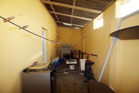 Casa à venda com 100m², 3 quartos e sem vagaÁrea de Serviço