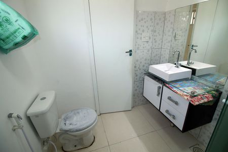 Casa à venda com 100m², 3 quartos e sem vagaBanheiro