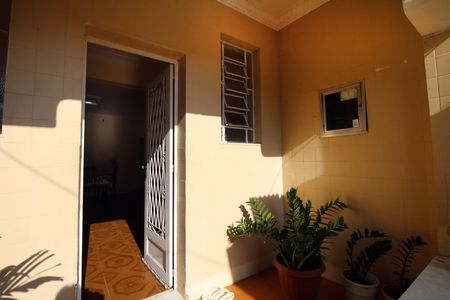 Casa à venda com 100m², 3 quartos e 3 vagasVaranda