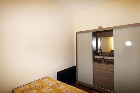Casa à venda com 100m², 3 quartos e 3 vagasQuarto 2