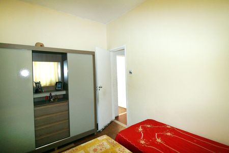 Casa à venda com 100m², 3 quartos e 3 vagasQuarto 2
