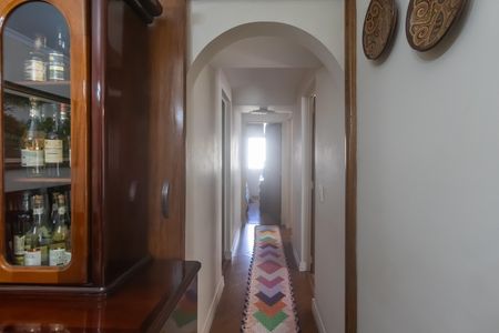 Apartamento à venda com 100m², 4 quartos e 2 vagas Apartamento à venda com 100m², 4 quartos e 2 vagasCorredor