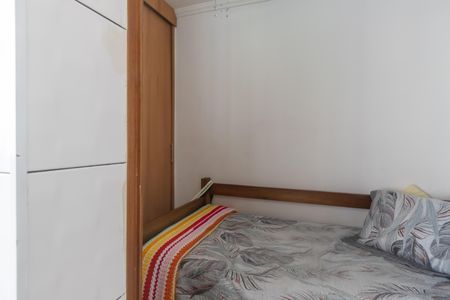 Apartamento à venda com 100m², 4 quartos e 2 vagas Apartamento à venda com 100m², 4 quartos e 2 vagasQuarto de Serviço