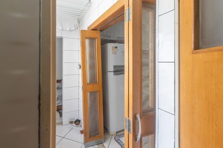 Apartamento à venda com 100m², 4 quartos e 2 vagas Apartamento à venda com 100m², 4 quartos e 2 vagasBanheiro de serviço