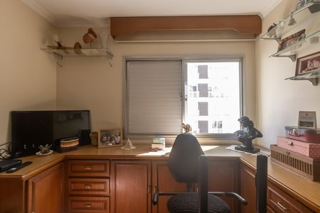 Apartamento à venda com 100m², 4 quartos e 2 vagasQuarto 2