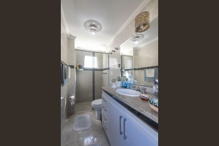 Apartamento à venda com 100m², 4 quartos e 2 vagas Apartamento à venda com 100m², 4 quartos e 2 vagasBanheiro da Suíte
