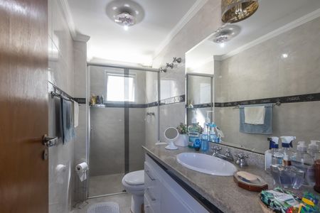 Apartamento à venda com 100m², 4 quartos e 2 vagas Apartamento à venda com 100m², 4 quartos e 2 vagasBanheiro da Suíte