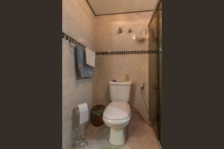 Apartamento à venda com 100m², 4 quartos e 2 vagas Apartamento à venda com 100m², 4 quartos e 2 vagasBanheiro Corredor
