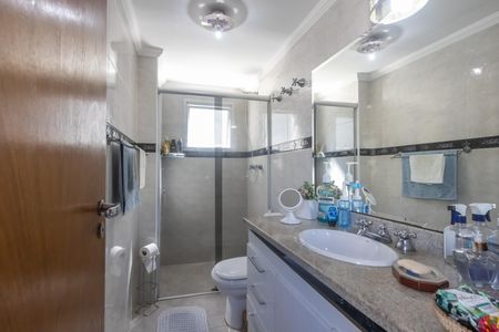 Apartamento à venda com 100m², 4 quartos e 2 vagas Apartamento à venda com 100m², 4 quartos e 2 vagasBanheiro da Suíte