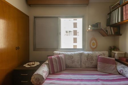 Apartamento à venda com 100m², 4 quartos e 2 vagas Apartamento à venda com 100m², 4 quartos e 2 vagasQuarto 1