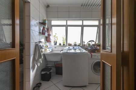 Apartamento à venda com 100m², 4 quartos e 2 vagas Apartamento à venda com 100m², 4 quartos e 2 vagasÁrea de Serviço