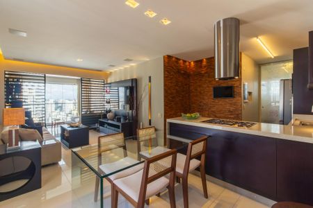 Sala/Cozinha de apartamento à venda com 2 quartos, 80m² em Jardins, São Paulo