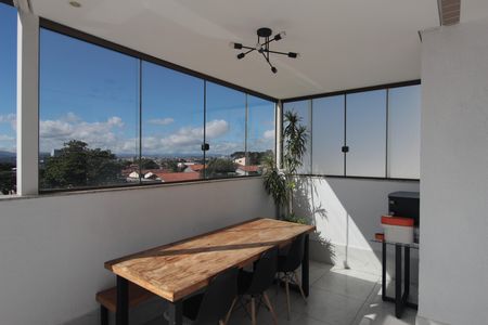 Apartamento à venda com 100m², 2 quartos e 1 vagaÁrea Gourmet