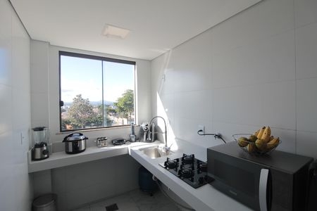Apartamento à venda com 100m², 2 quartos e 1 vagaCozinha